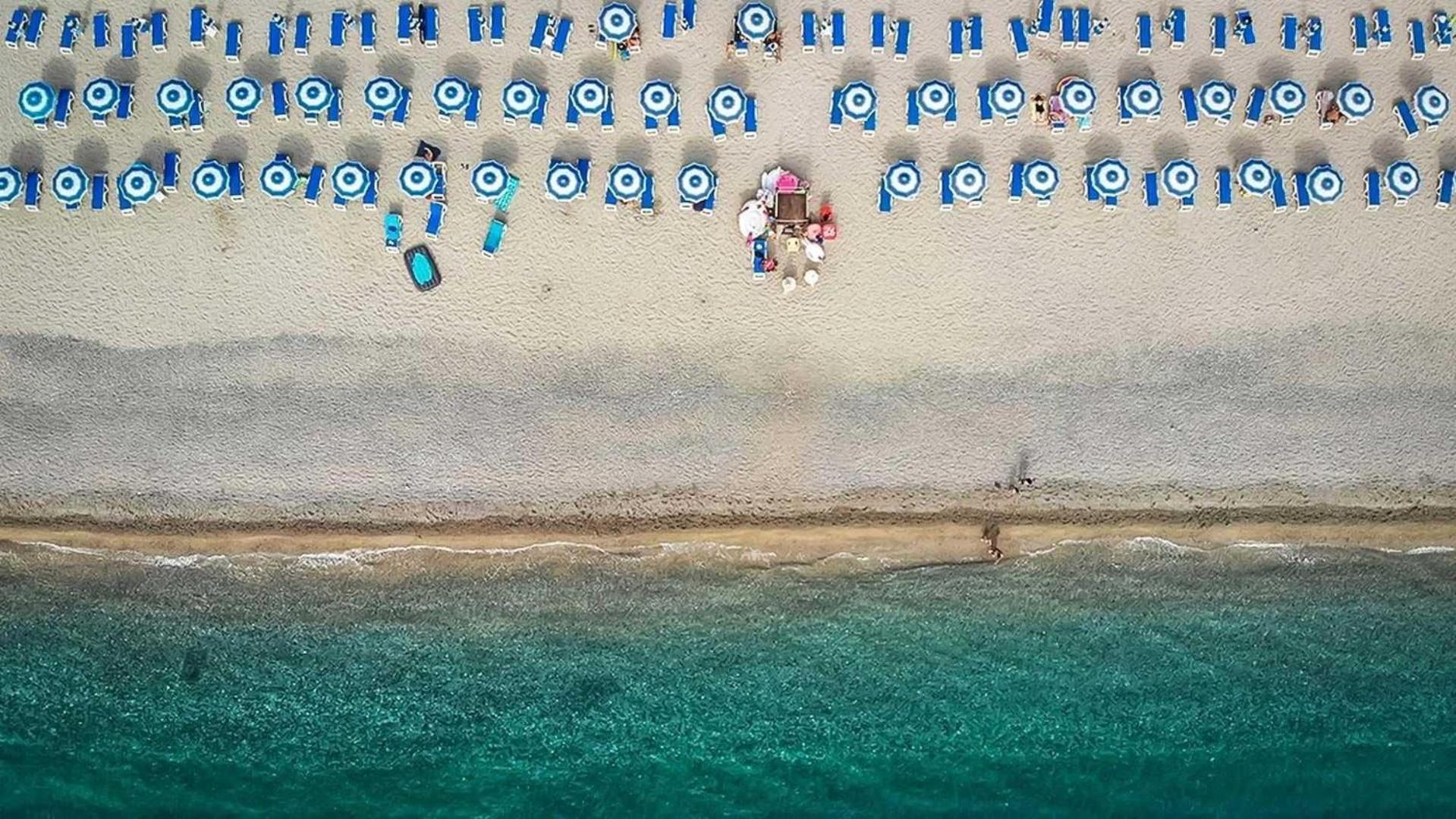 Club Esse Aquilia Beach Village Badolato Marina ภายนอก รูปภาพ